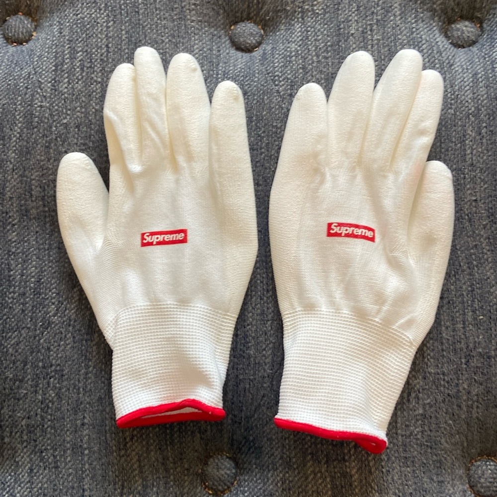 Supreme white gloves (new)